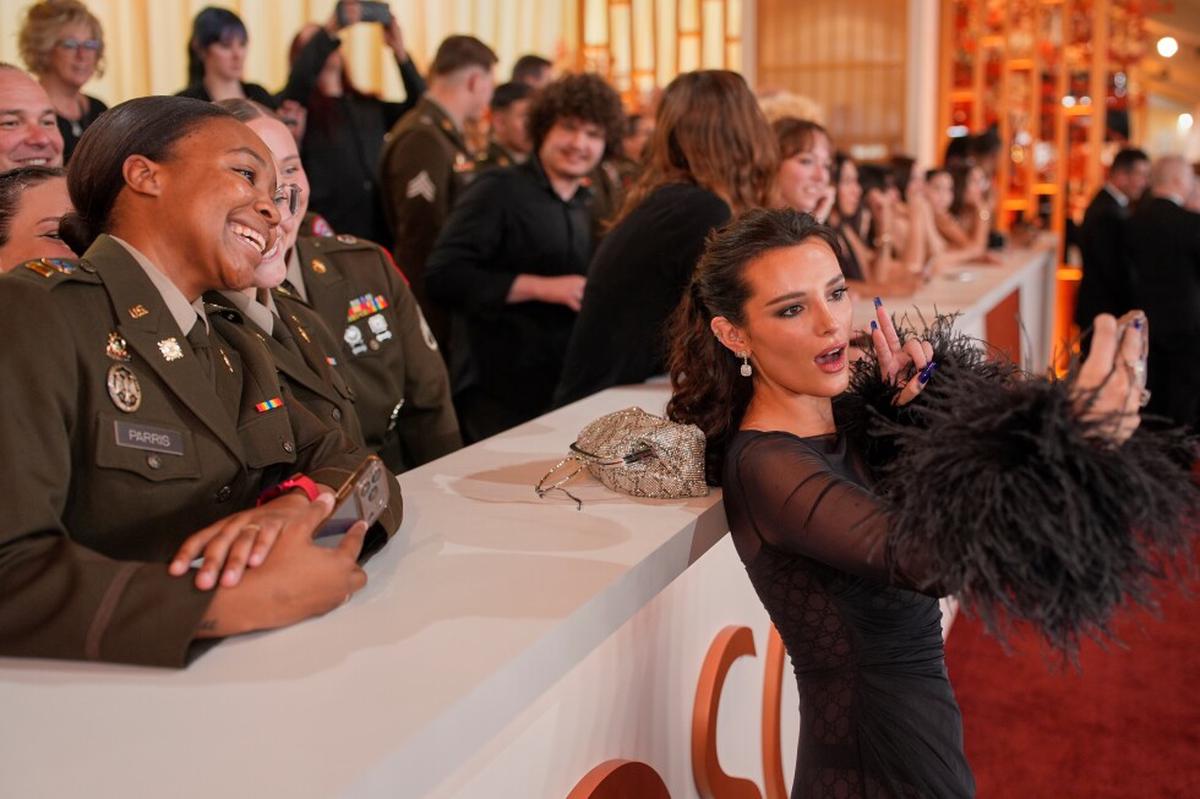 Fotos de la llegada de las estrellas a la alfombra roja de los Oscar
