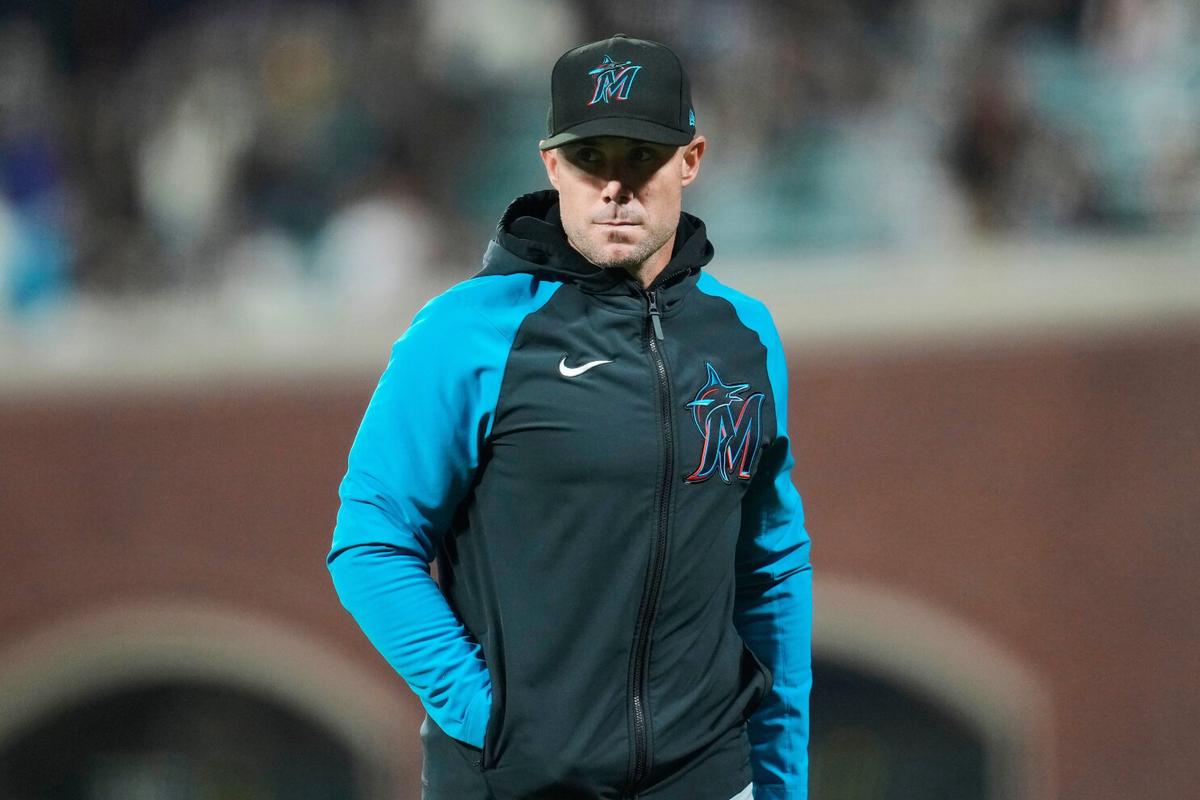 Skip Schumaker asume como manager de Rangers tras un año conociendo la organización