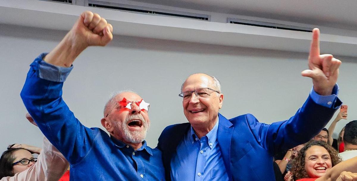Luiz Inácio Lula da Silva y Geraldo Alckmin tras el triunfo en segunda vuelta.