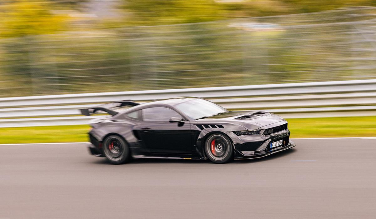 FOTO: El Ford Mustang hace historia en el "Infierno verde" de Nürburgring