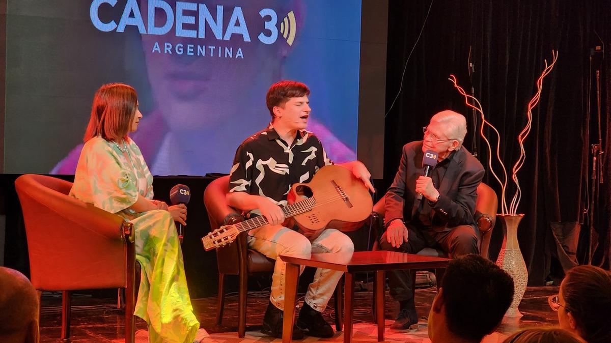 FOTO: Nahuel Pennisi, en exclusiva con Rony en Vivo 