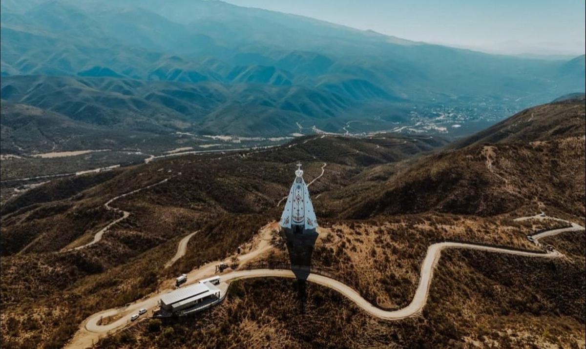 FOTO: Estatua de la Virgen del Valle en El Rodeo (Foto: @CatamarcaTur).