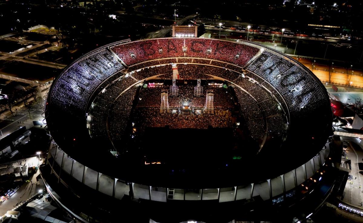 FOTO: Paul McCartney en el Monumental (Foto: DF Entertainment).