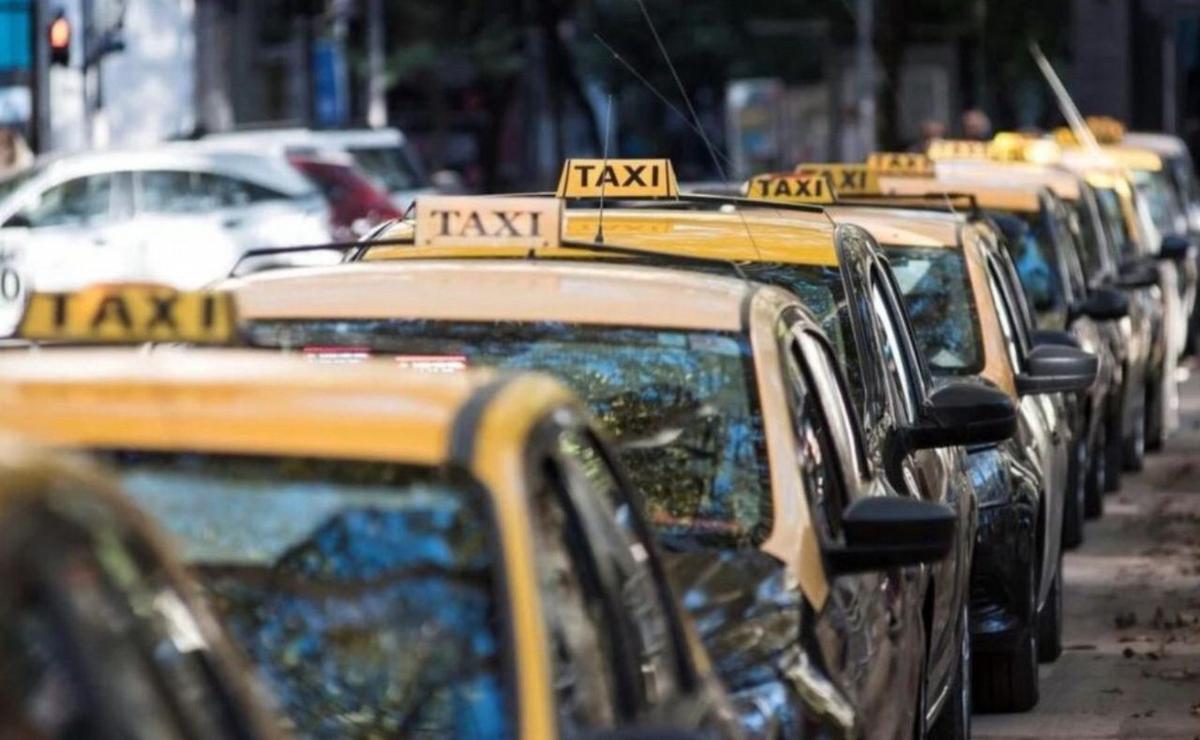 FOTO: Los taxistas y nuevos reclamos en Rosario.