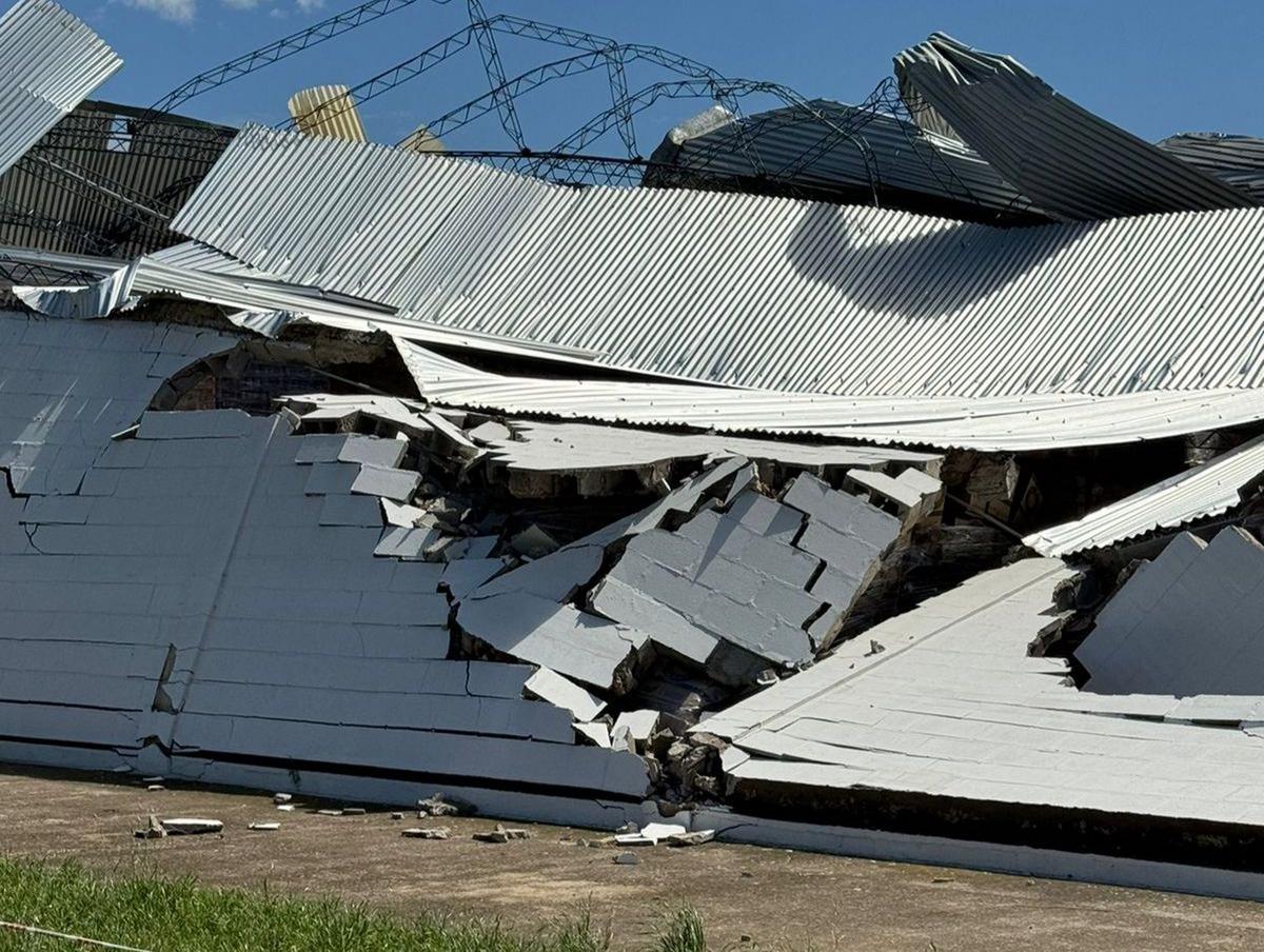 FOTO: La Provincia declara zona de desastre a La Playosa y asistirá a damnificados