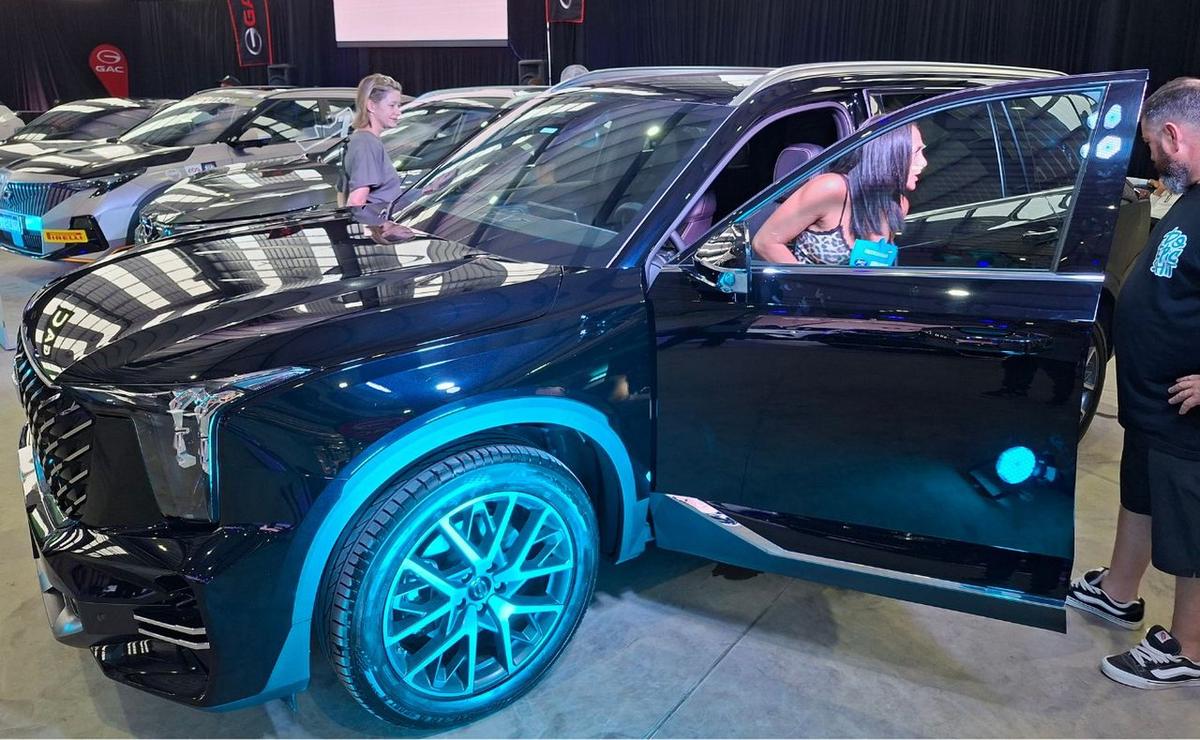 Salón del Automóvil, Funes.