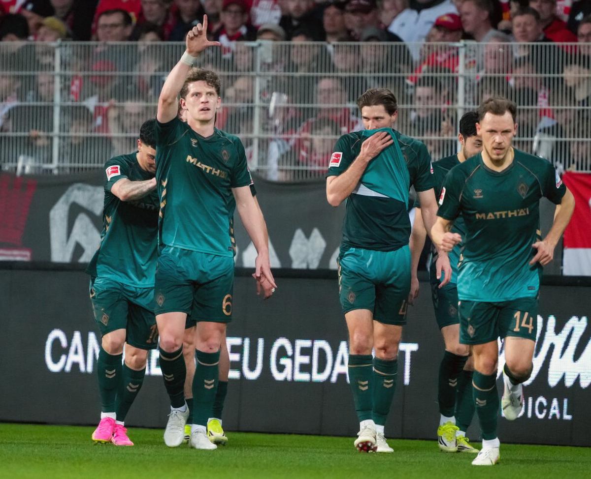 Werder Bremen vence 4-1 a Unión Berlín y sale de la zona de descenso de la Bundesliga