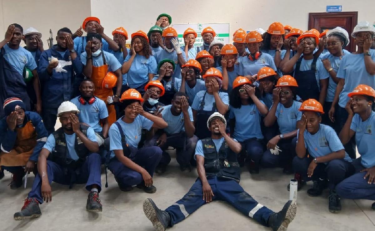 Fanáticos del Pirata en Angola.