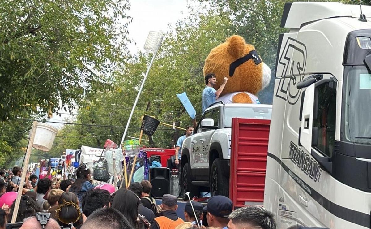 Una multitud disfrutó del Carrusel de las Reinas en Mendoza.