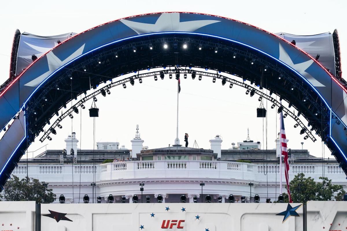 EEUU frustró planes de ataque a la Casa Blanca y la UFC, dice jefe del FBI. Hay varios detenidos