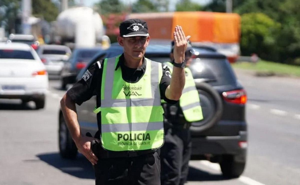 FOTO: La provincia pide respetar las indicaciones de los agentes de seguridad.