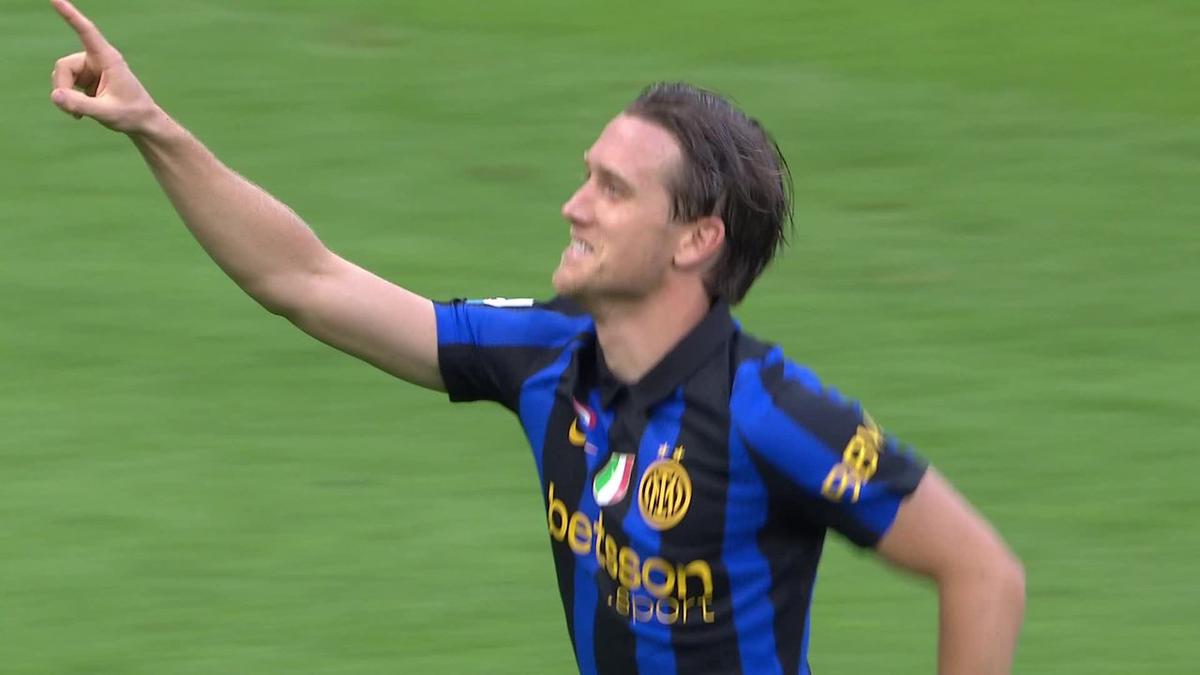 Zielinski festeja su gol ante Monza.