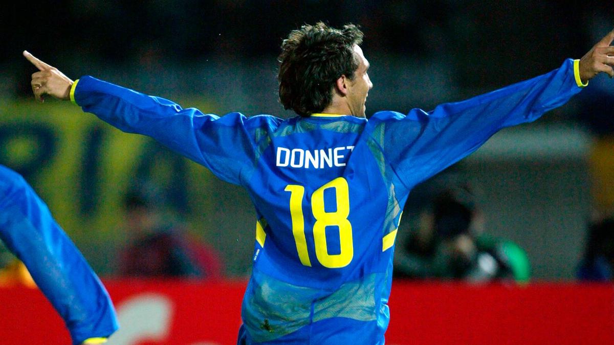 Festejo de gol de Matías Donnet.