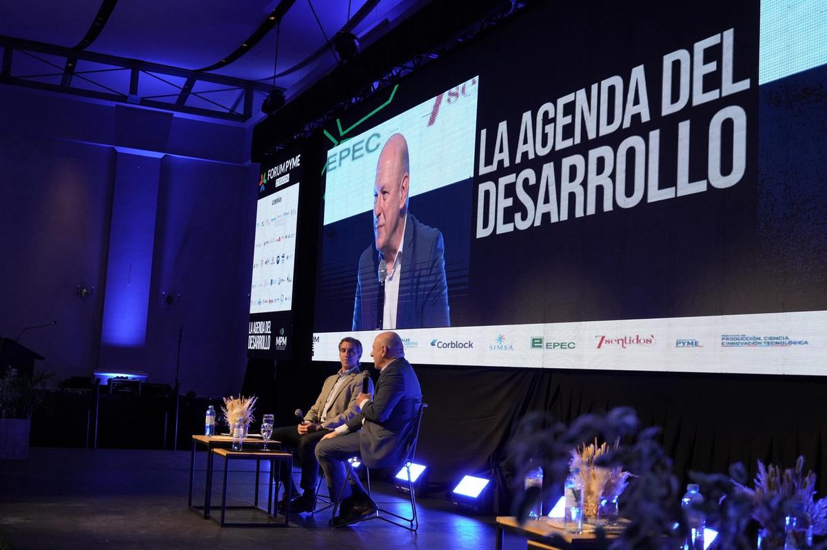 FOTO: Luis Fernández Echegaray y Sergio Berensztein, en el Forum Pyme.