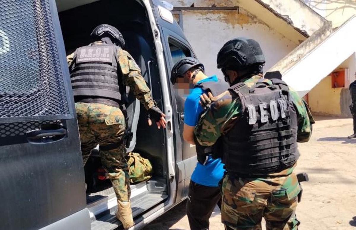 Trasladan a un interno con múltiples causas a un penal federal de máxima seguridad