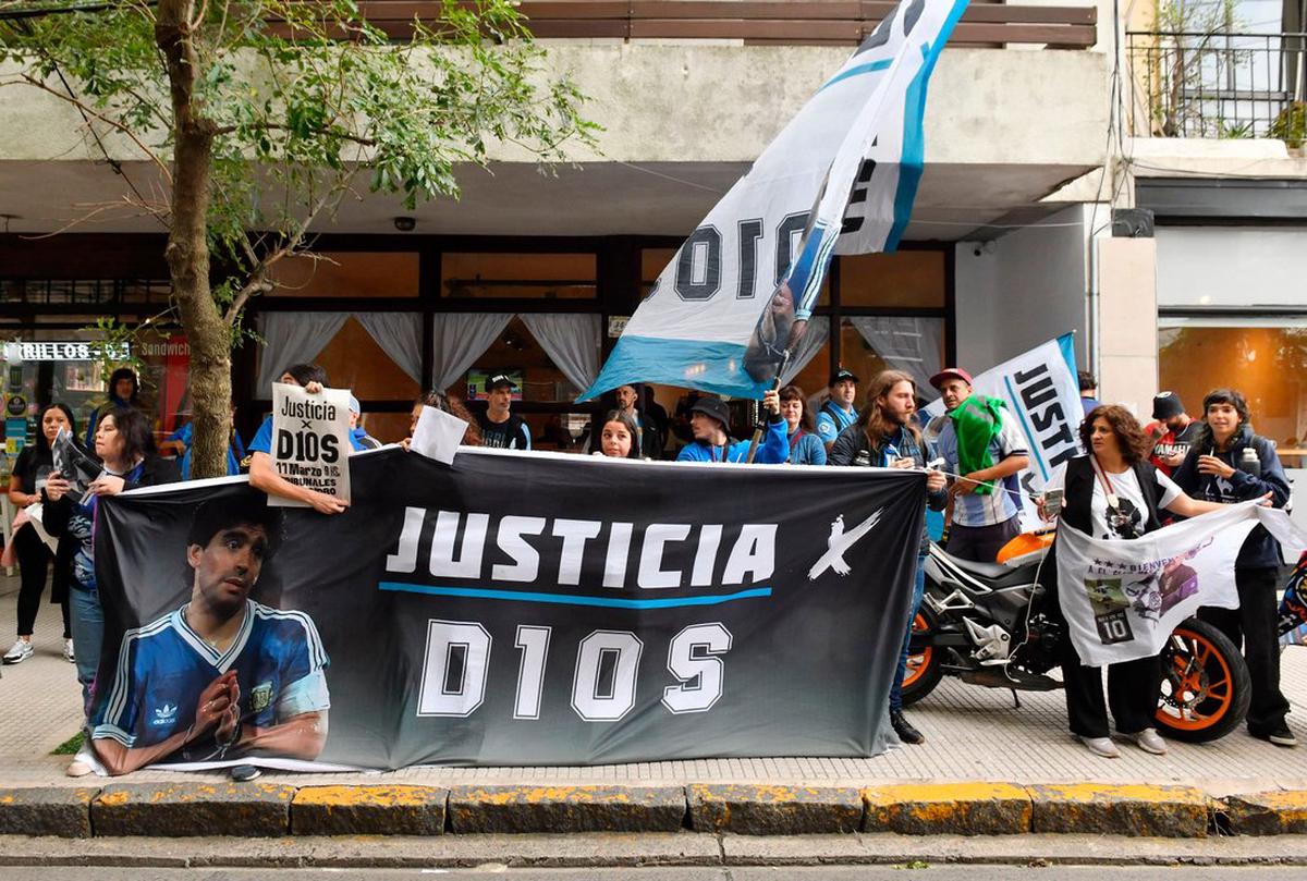 Leopoldo Luque y Agustina Cosachov brindarán su última declaración en el juicio por Maradona