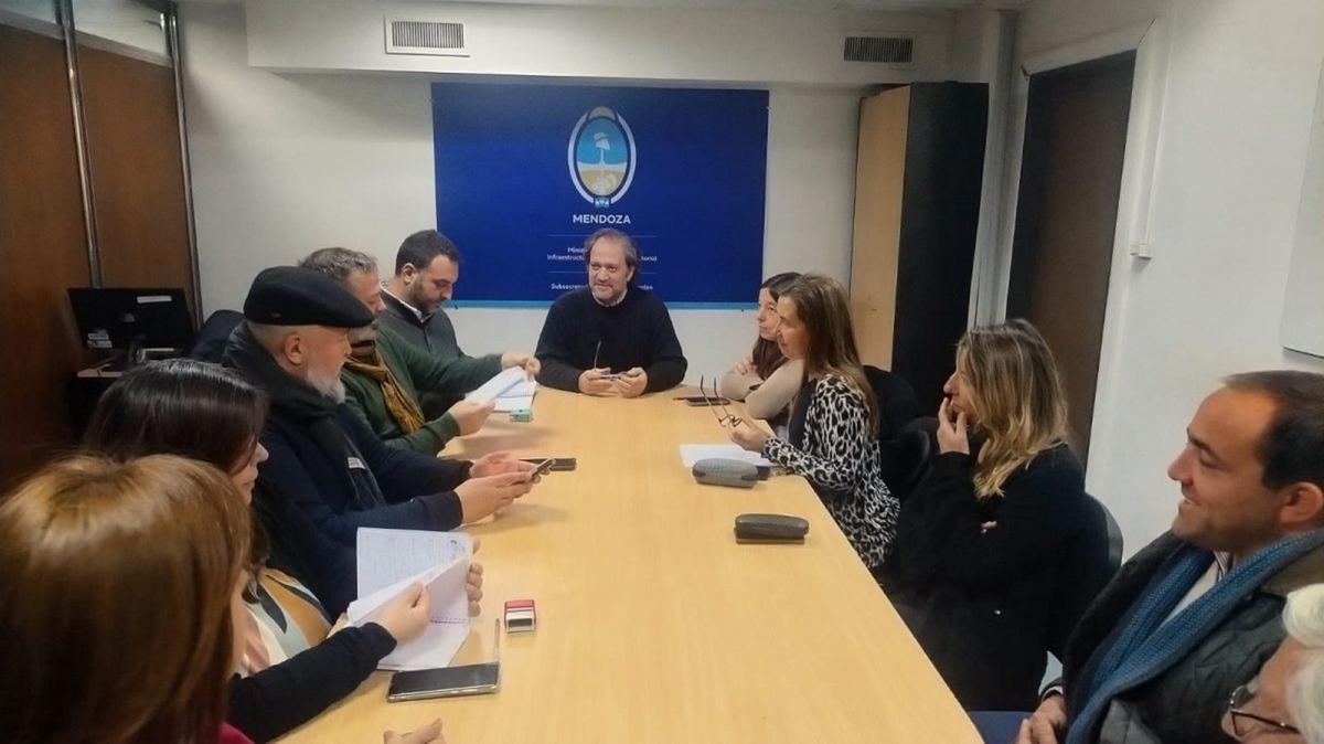 Mendoza mejora salario docente: ¿aceptarán?