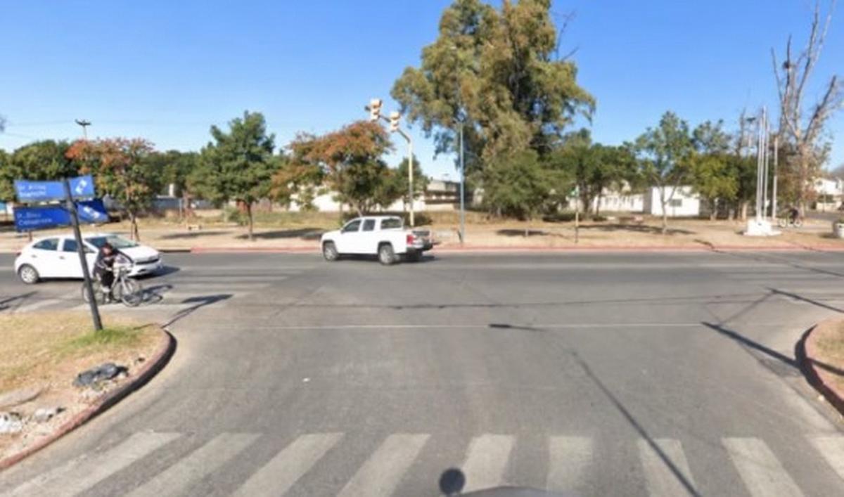 El hecho ocurrió en una esquina de Villa Corina (Foto: Google Street View/ilustrativa)