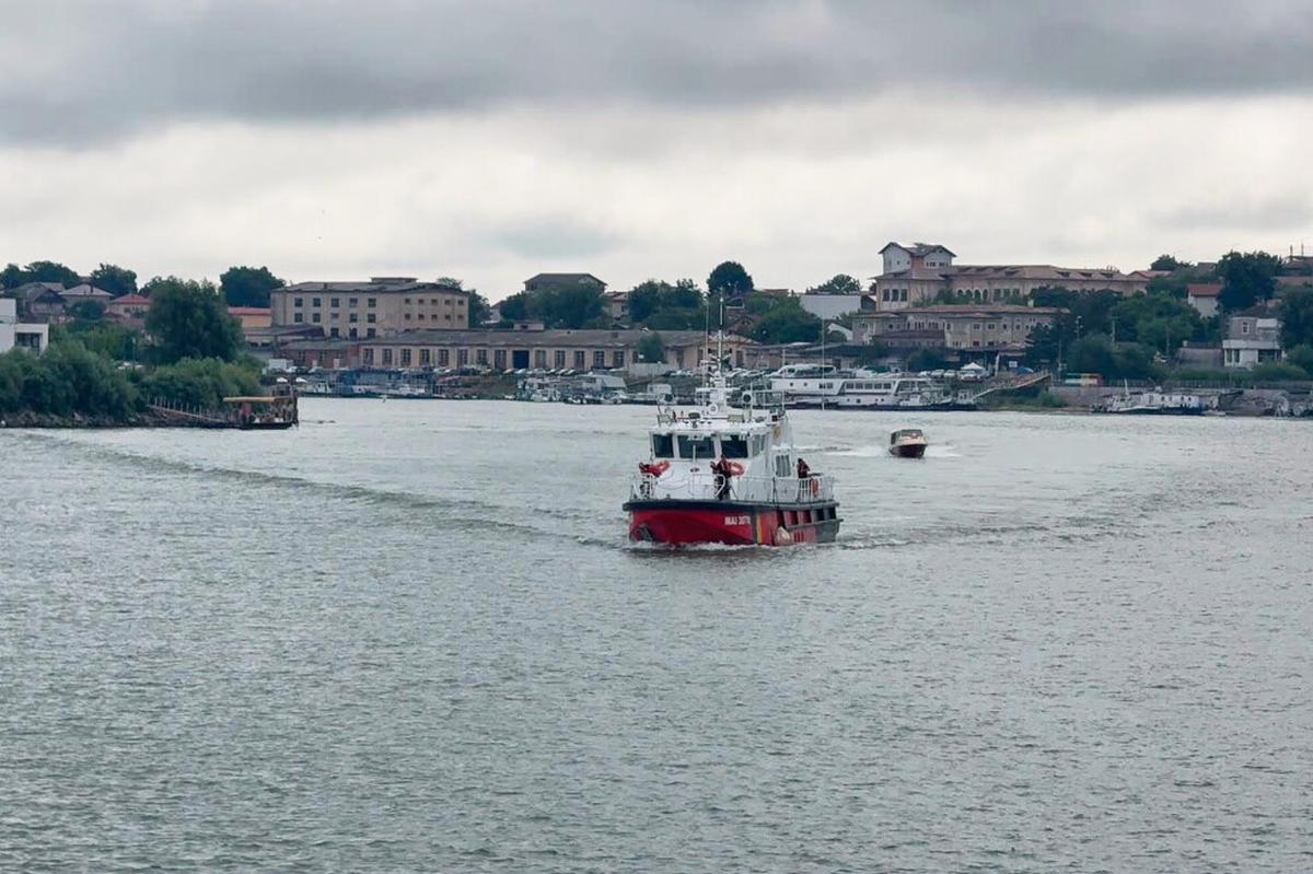 Muere un marino de metanero incendiado frente a Rumania cuando navegaba a Ucrania