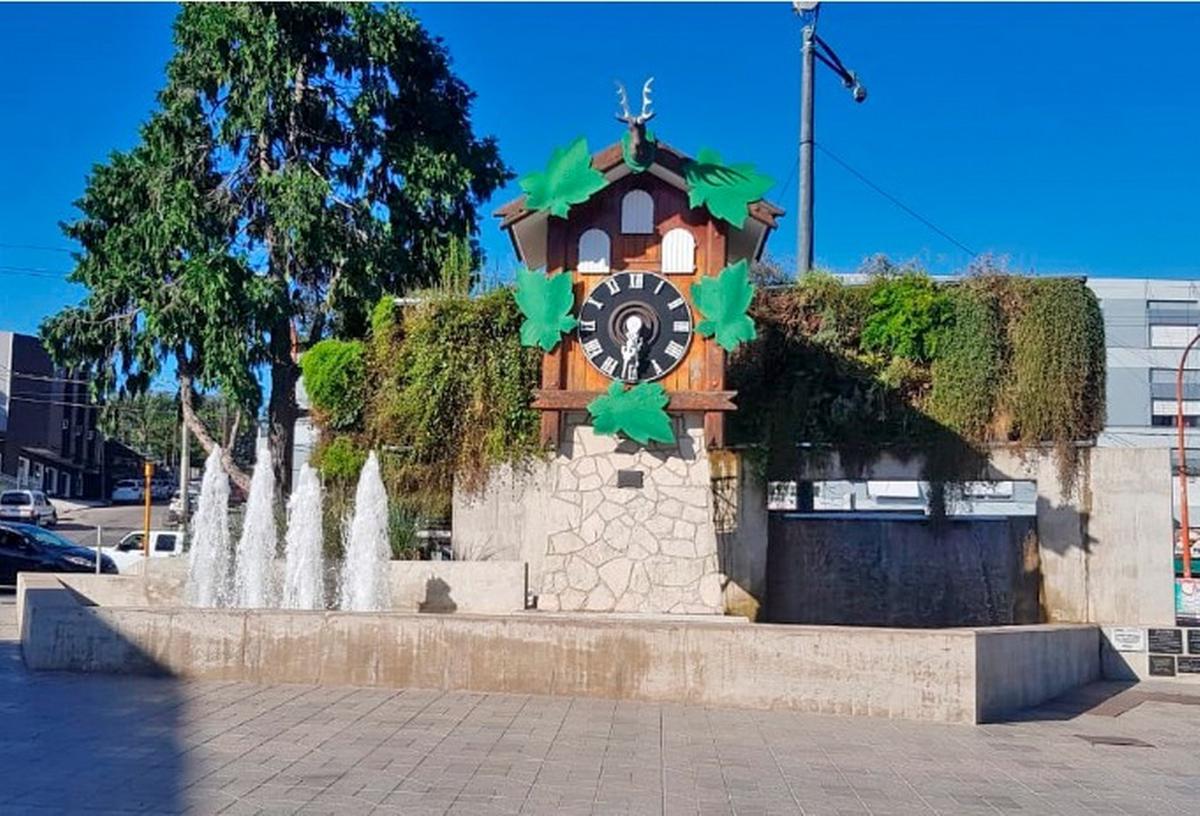 El Reloj Cu Cú, un símbolo de Carlos Paz (Foto: villacarlospaz.tur.ar)