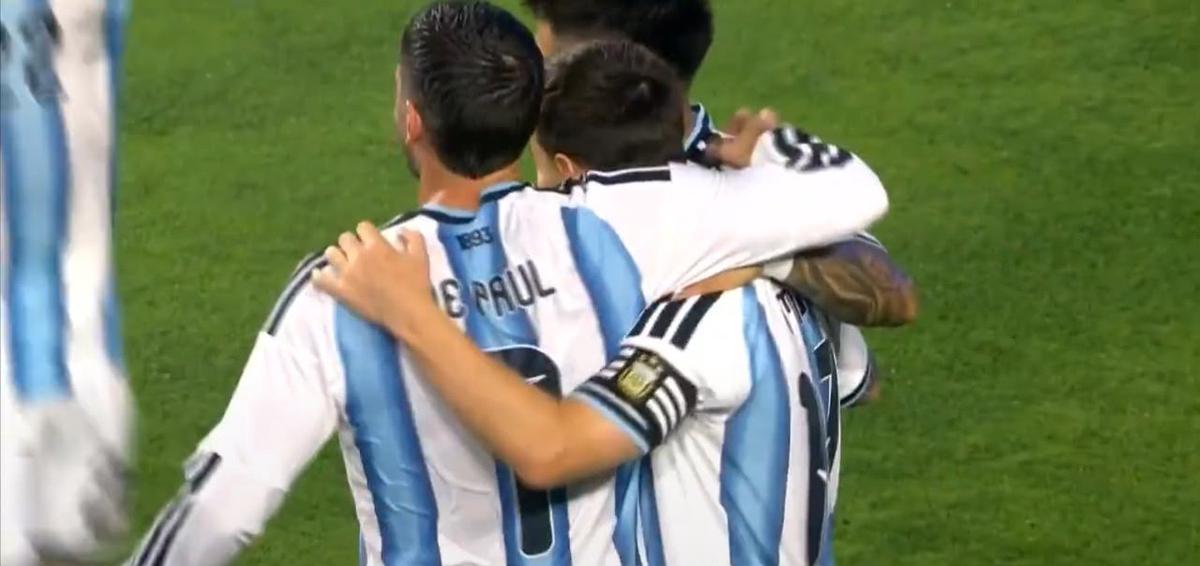 Messi anotó el 2-0 para la Selección argentina.