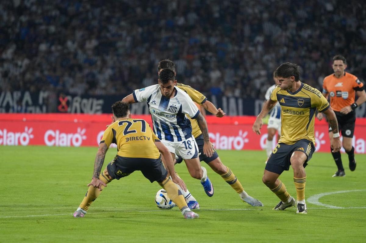 Talleres-Boca, un duelo intenso y esperado en Córdoba.
