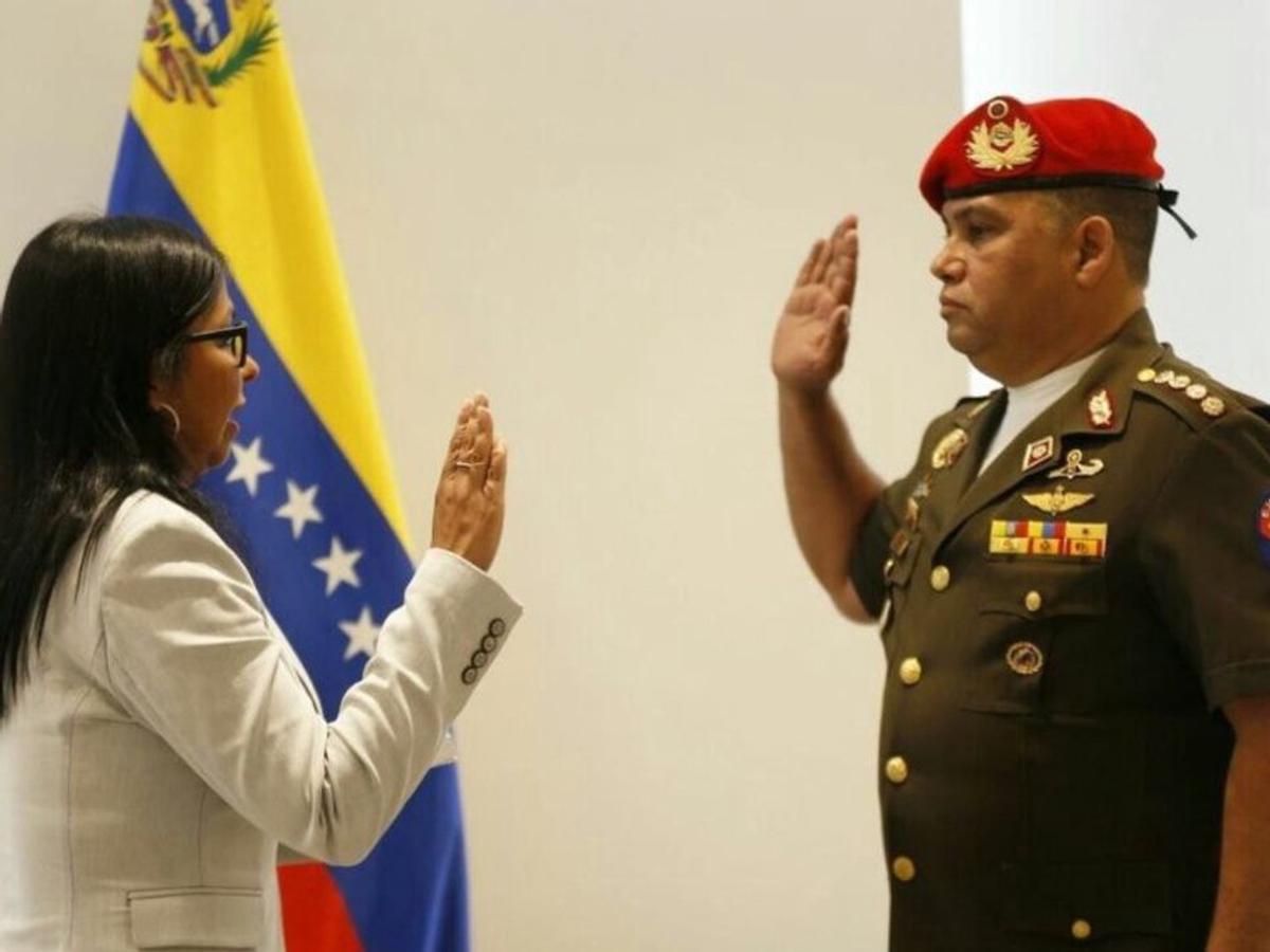 Delcy Rodríguez nombró a Gustavo Enrique González López como nuevo comandante de la Guardia de Honor Presidencial. Foto: Agencia NA (Redes)
