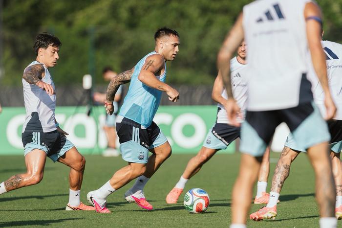 Argentina entrena en Kansas y viaja a Miami con la cabeza en Cabo Verde