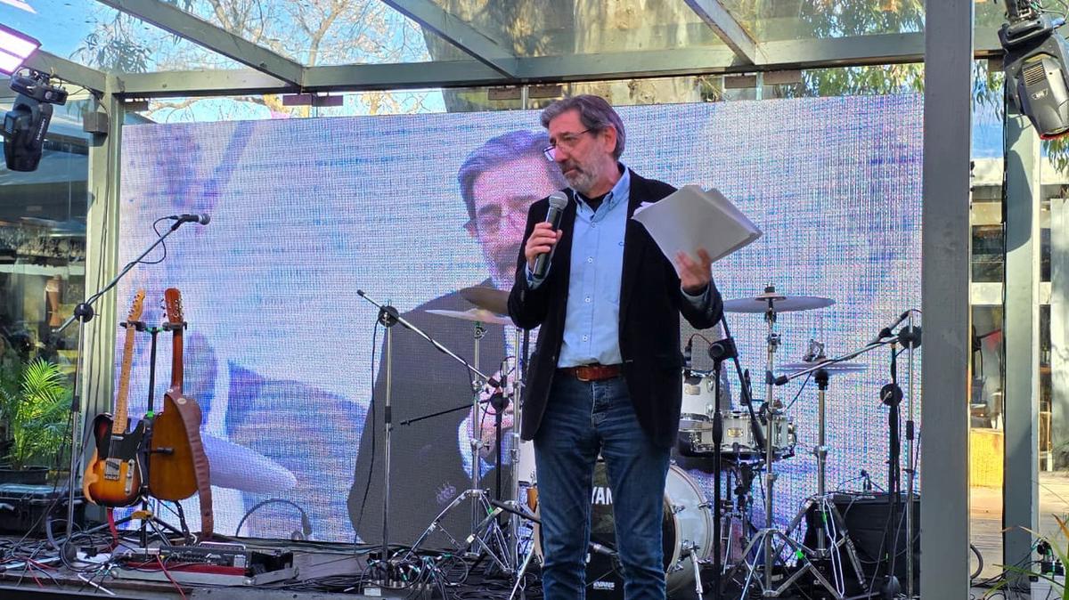 Chema Forte, en la apertura del almuerzo solidario.