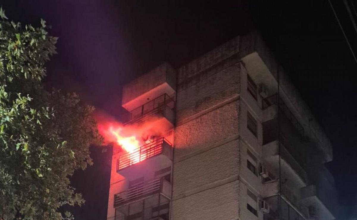 Incendio del edificio ubicado en San Martín y Beltrame en Cañada de Gómez.