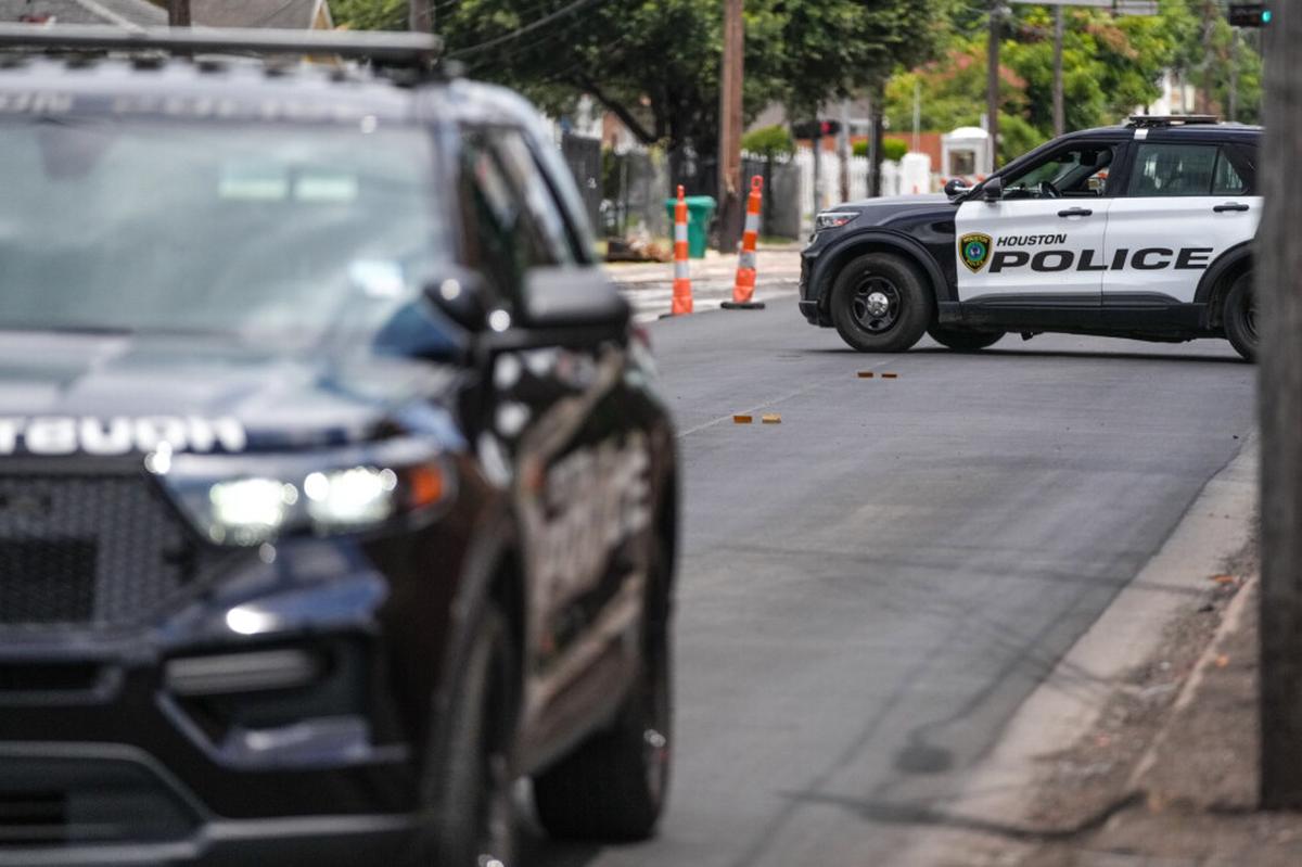 Agente del ICE mata a tiros a ciudadano mexicano en Houston durante operativo, dicen autoridades