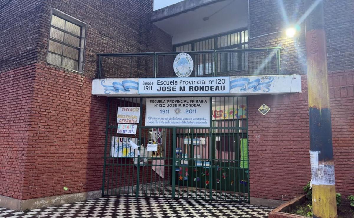 Encontraron un arma de fuego en la mochila de un estudiante en una primaria.