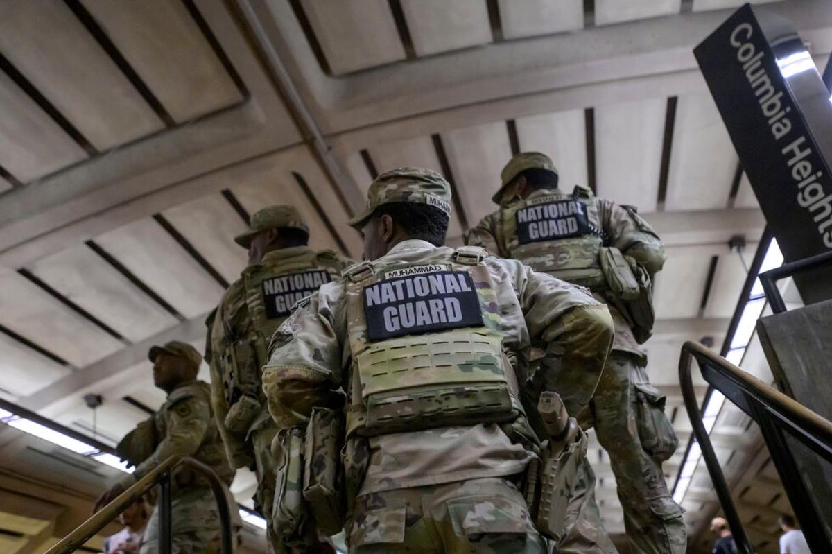 Trump amenaza con demandar a ONG que cuestionó si despliegue de la Guardia Nacional redujo delitos