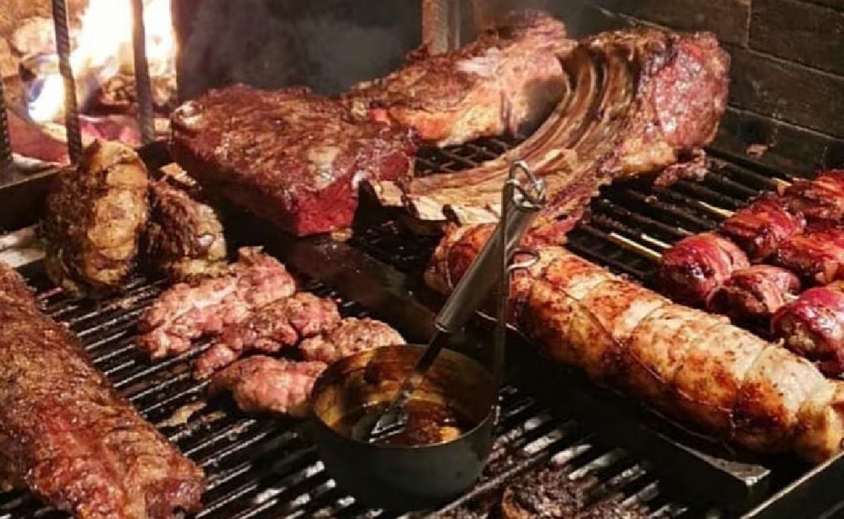 El costo de un asado para 10 personas asciende a $96.870 en Córdoba. Foto: Instagram