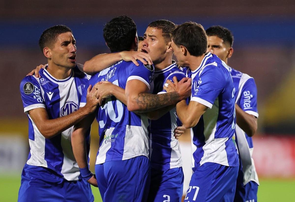 Juventud de Las Piedras igualó en la ida con Guaraní y quiere seguir haciendo historia. Foto: Agencia NA (Redes)