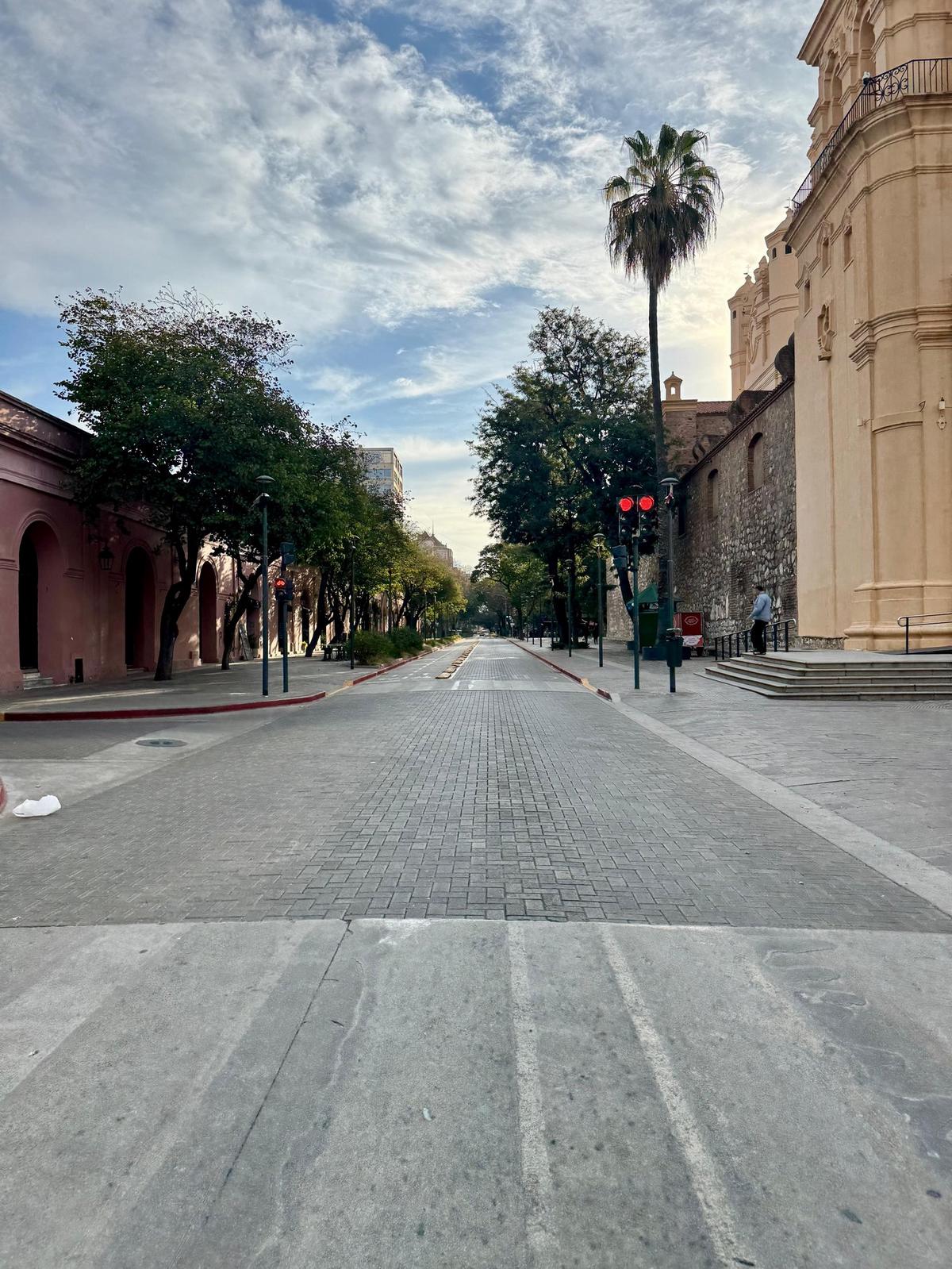 Así lucía el centro de Córdoba durante el partido Argentina-Inglaterra.