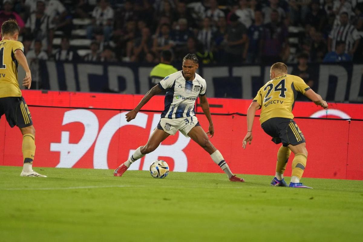 Talleres-Boca, un duelo intenso y esperado en Córdoba.