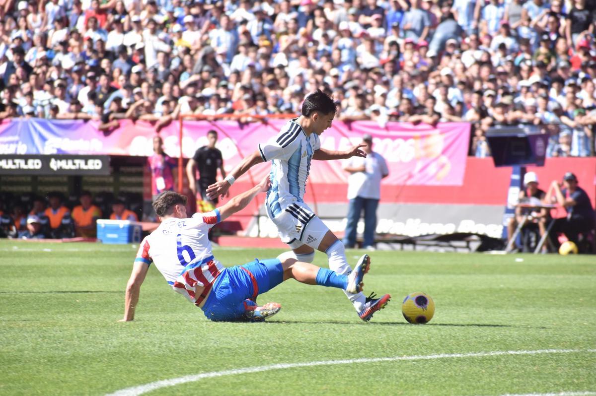 Argentina no pudo ante Paraguay, perdió por penales y se quedó con la medalla plateada.
