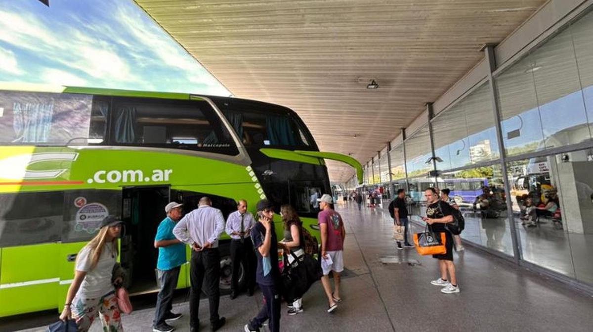 Terminal de Ómnibus Mariano Moreno