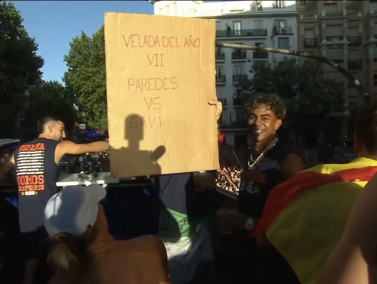 El polémico cartel de Lamine Yamal en los festejos. (X)
