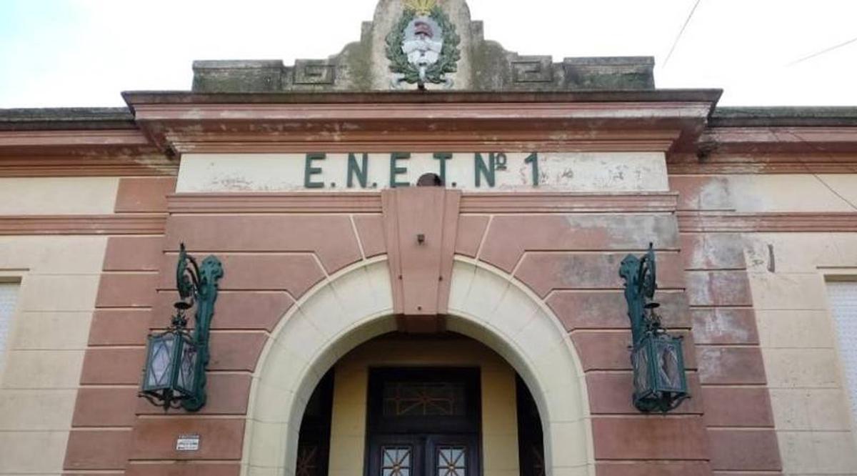 Bragado: preceptora acusada de malversar US$50 mil destinados a un viaje escolar