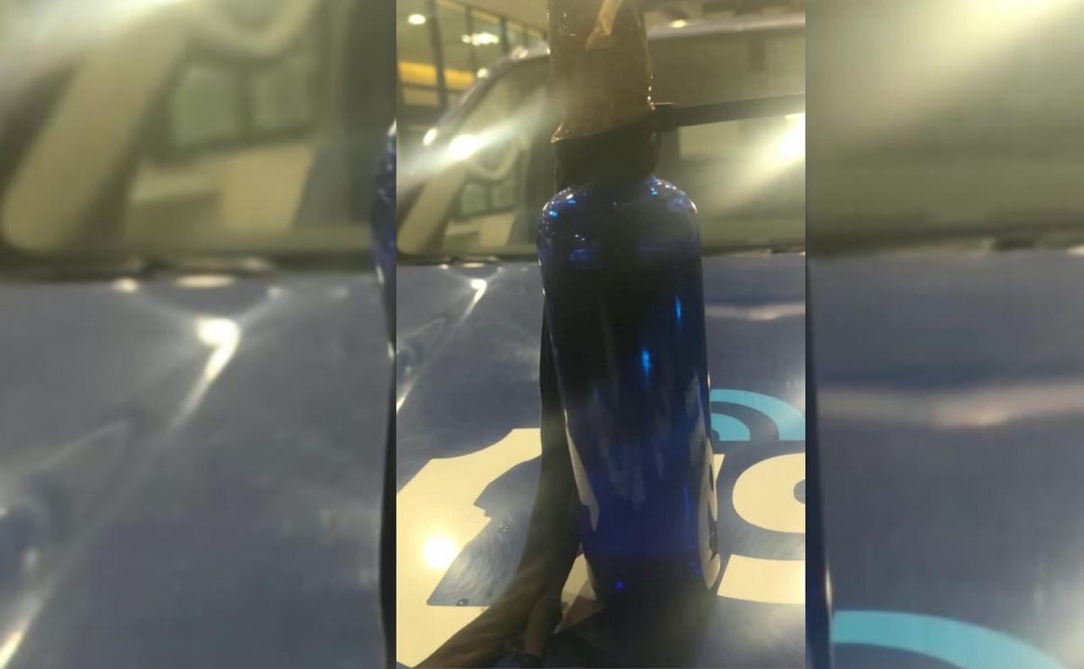 La bomba molotov fue secuestrada por la policía.