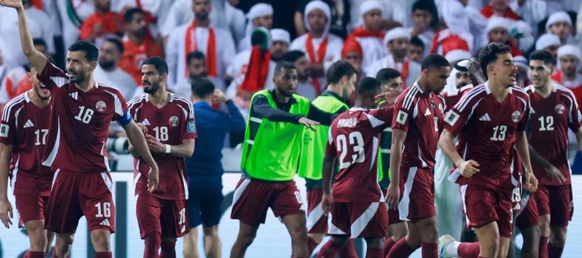 Los jugadores de Qatar celebran el boleto al Mundial 2026. Foto: NA/FIFA.com