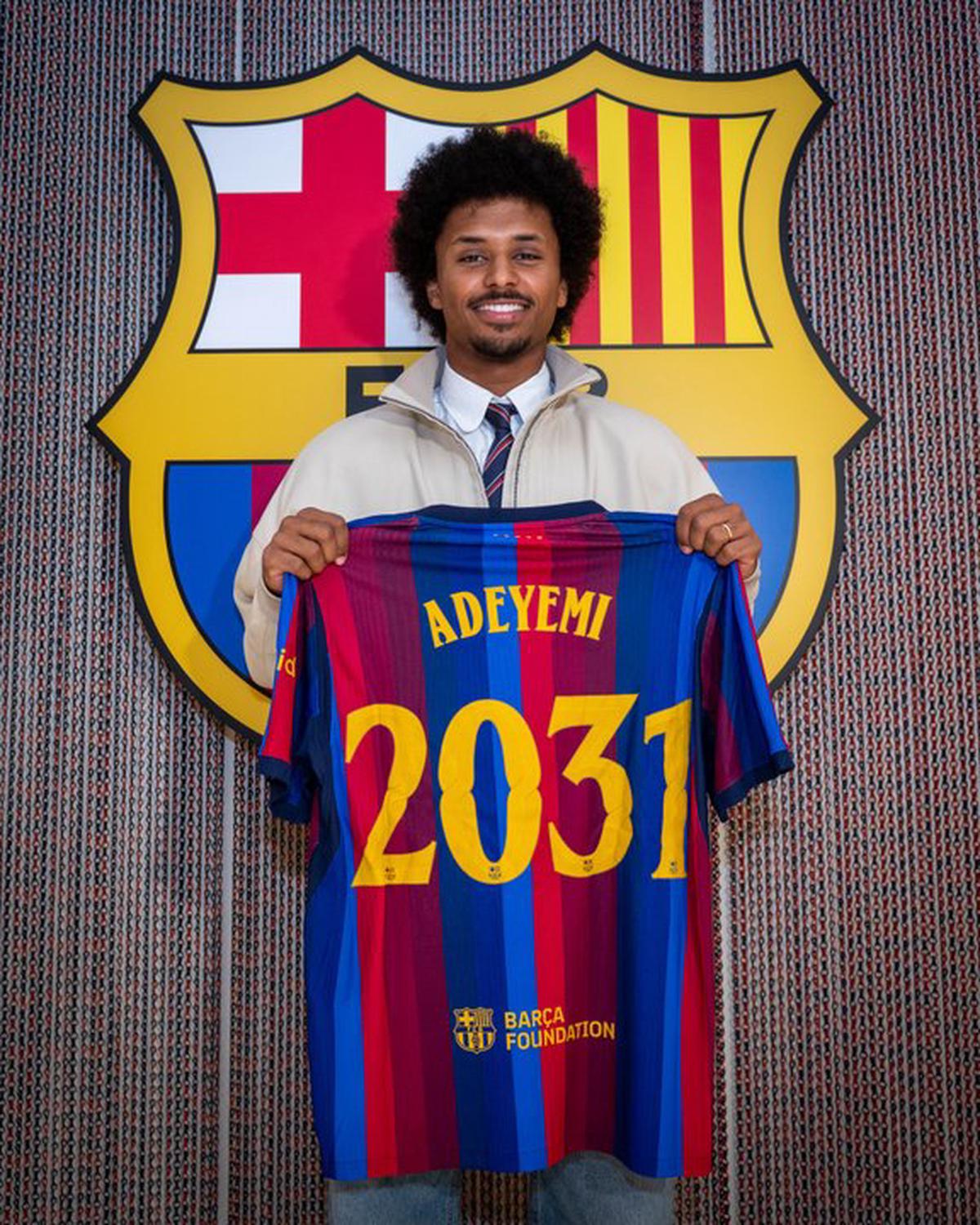 Karim Adeyemi fue presentado como refuerzo del Barcelona.