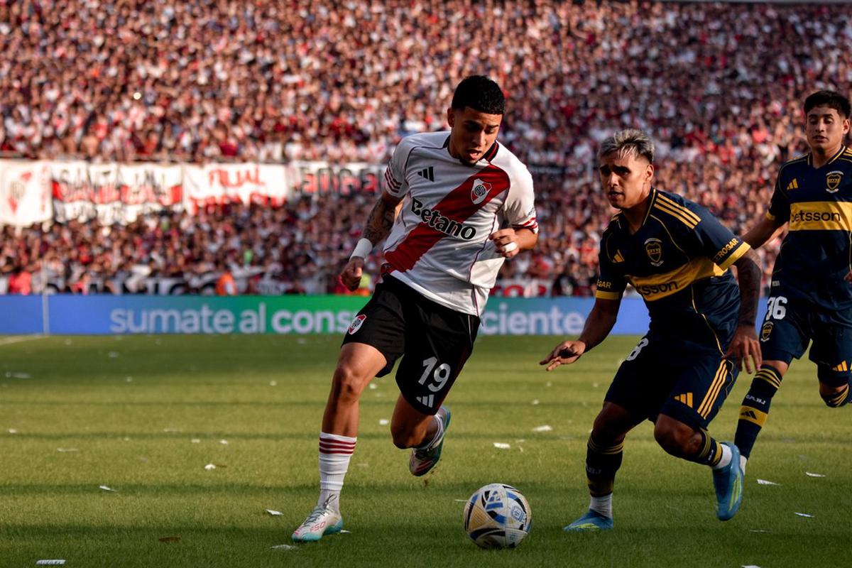 River empezó la limpieza: Viña y Kendry Páez, los primeros de una larga lista de salidas