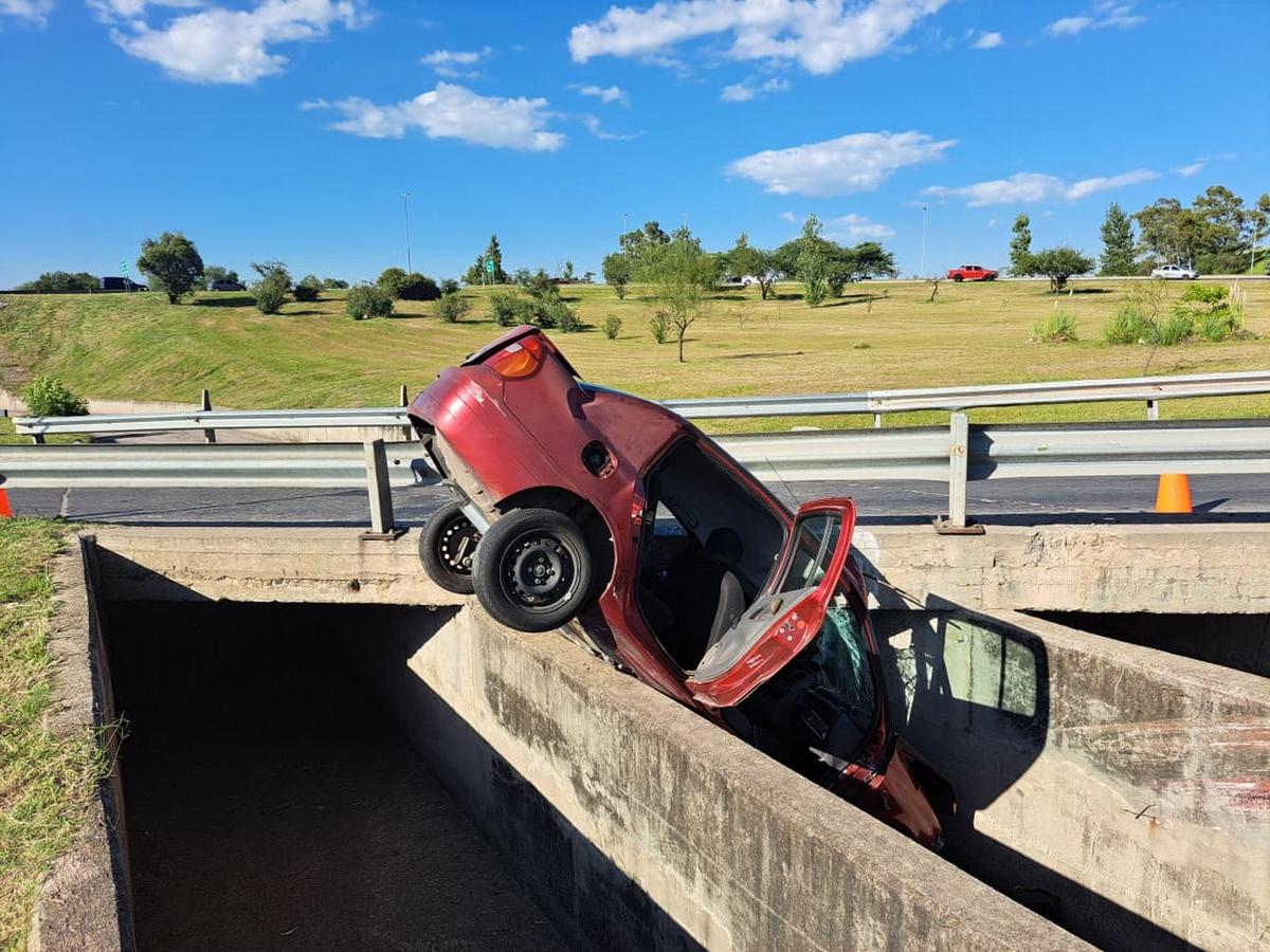 Espectacular accidente en Ruta 19.