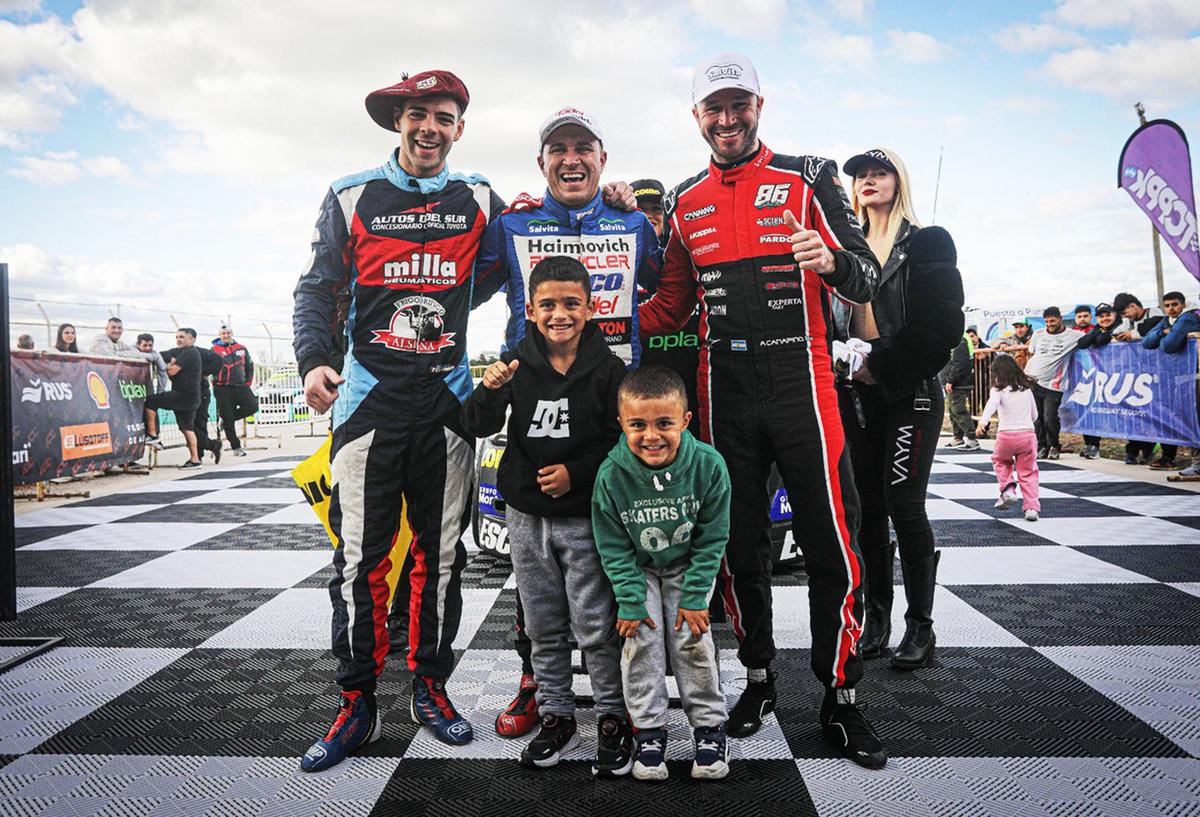 Werner, franqueado por Todino, Canapino y sus hijos Rafa y Salva