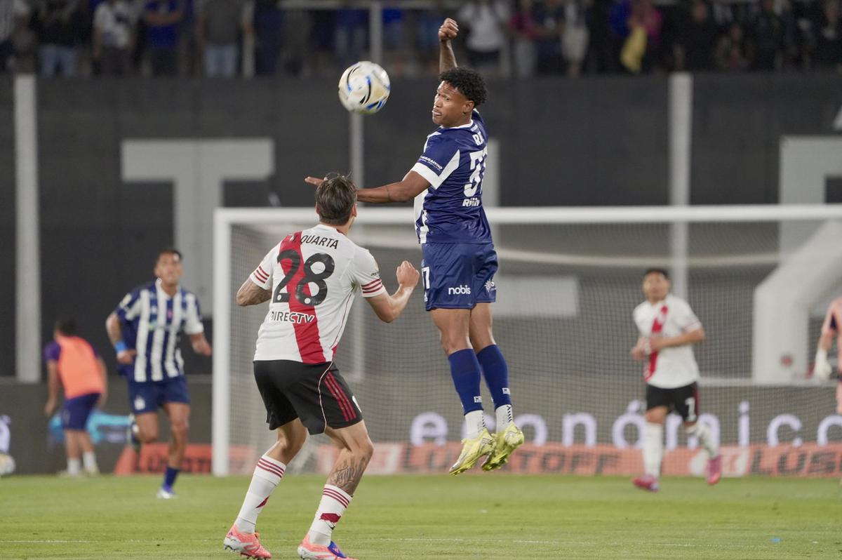 Talleres recibe a River en el Kempes. (Foto: Daniel Cáceres/C3)