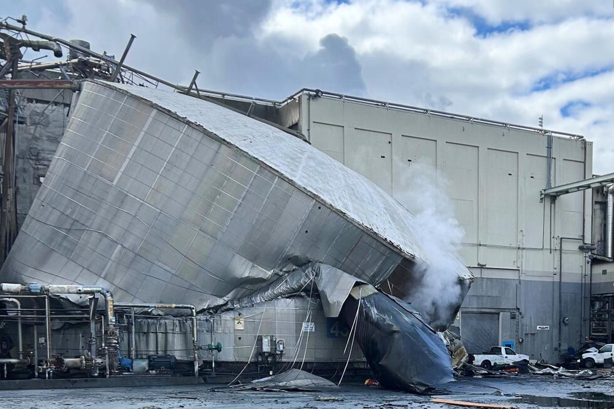 No hay esperanza de sobrevivientes tras implosión de tanque en papelera de Washington: autoridades