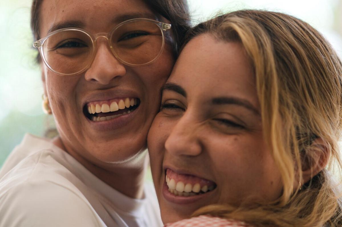 Dos mujeres desafían a la Constitución de Bolivia y logran el primer matrimonio igualitario